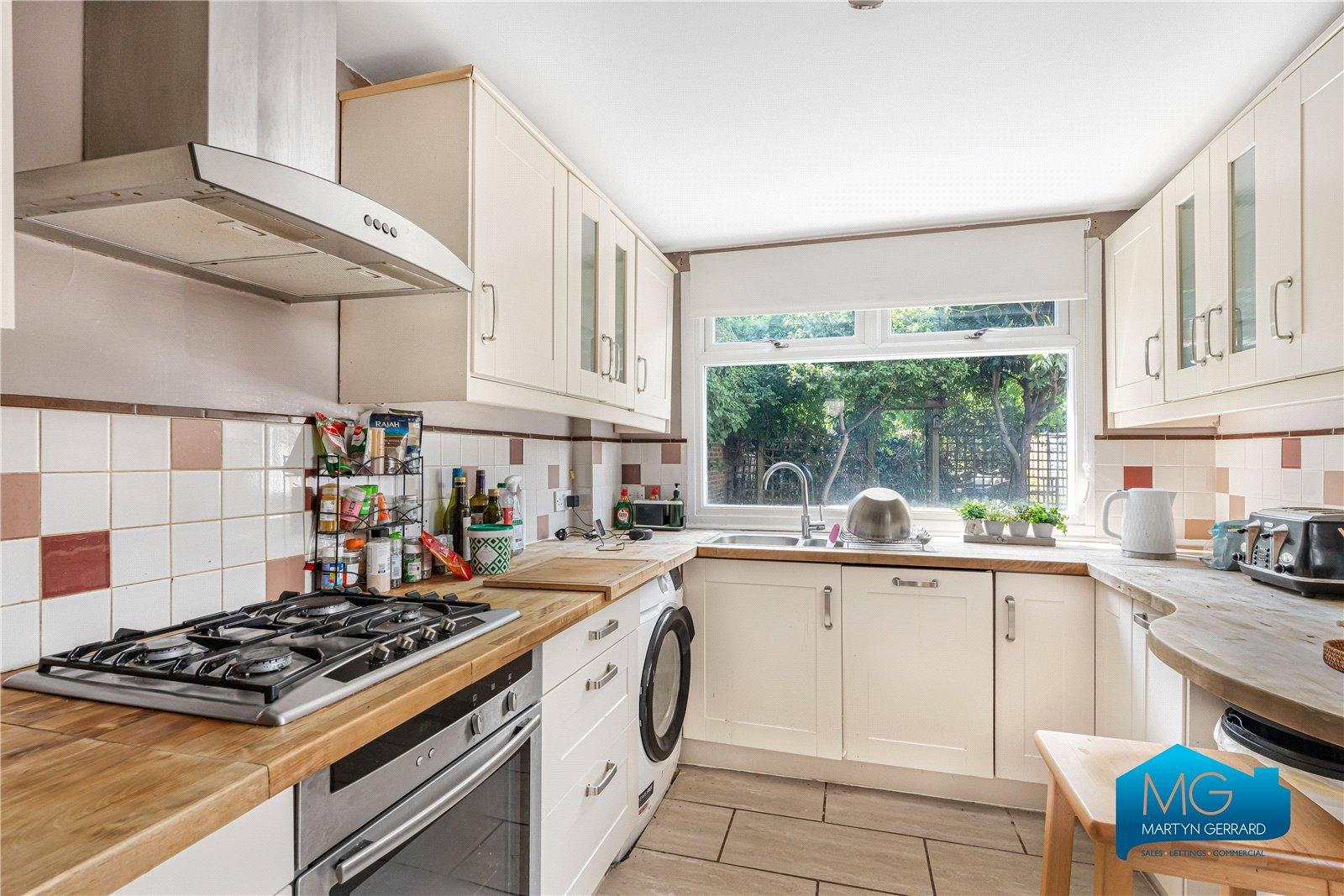 2 bedroom Terraced House to rent - Martyn Gerrard