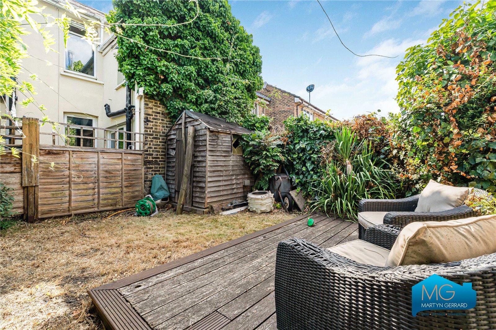 2 bedroom Terraced House to rent - Martyn Gerrard