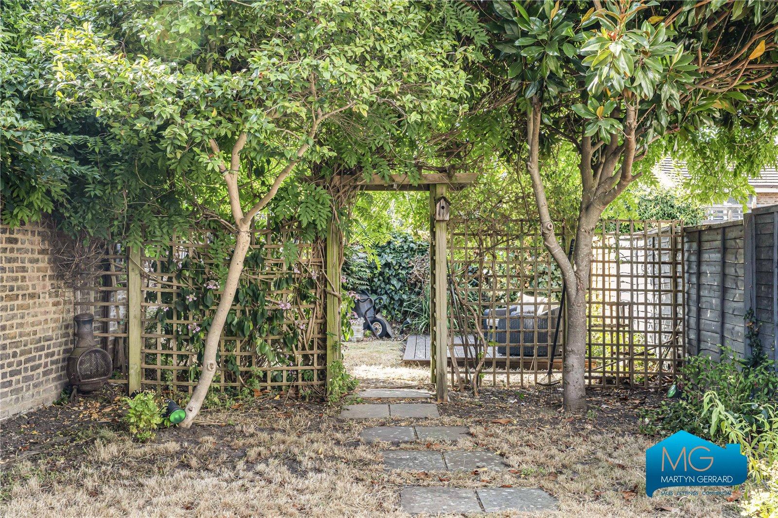 2 bedroom Terraced House to rent - Martyn Gerrard