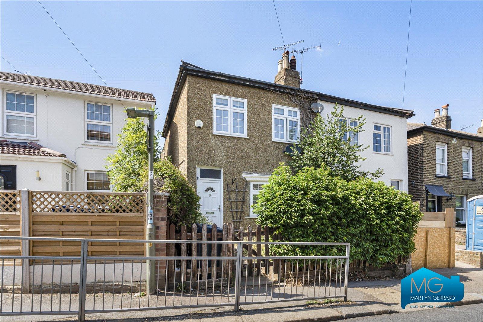 2 bedroom Terraced House to rent - Martyn Gerrard