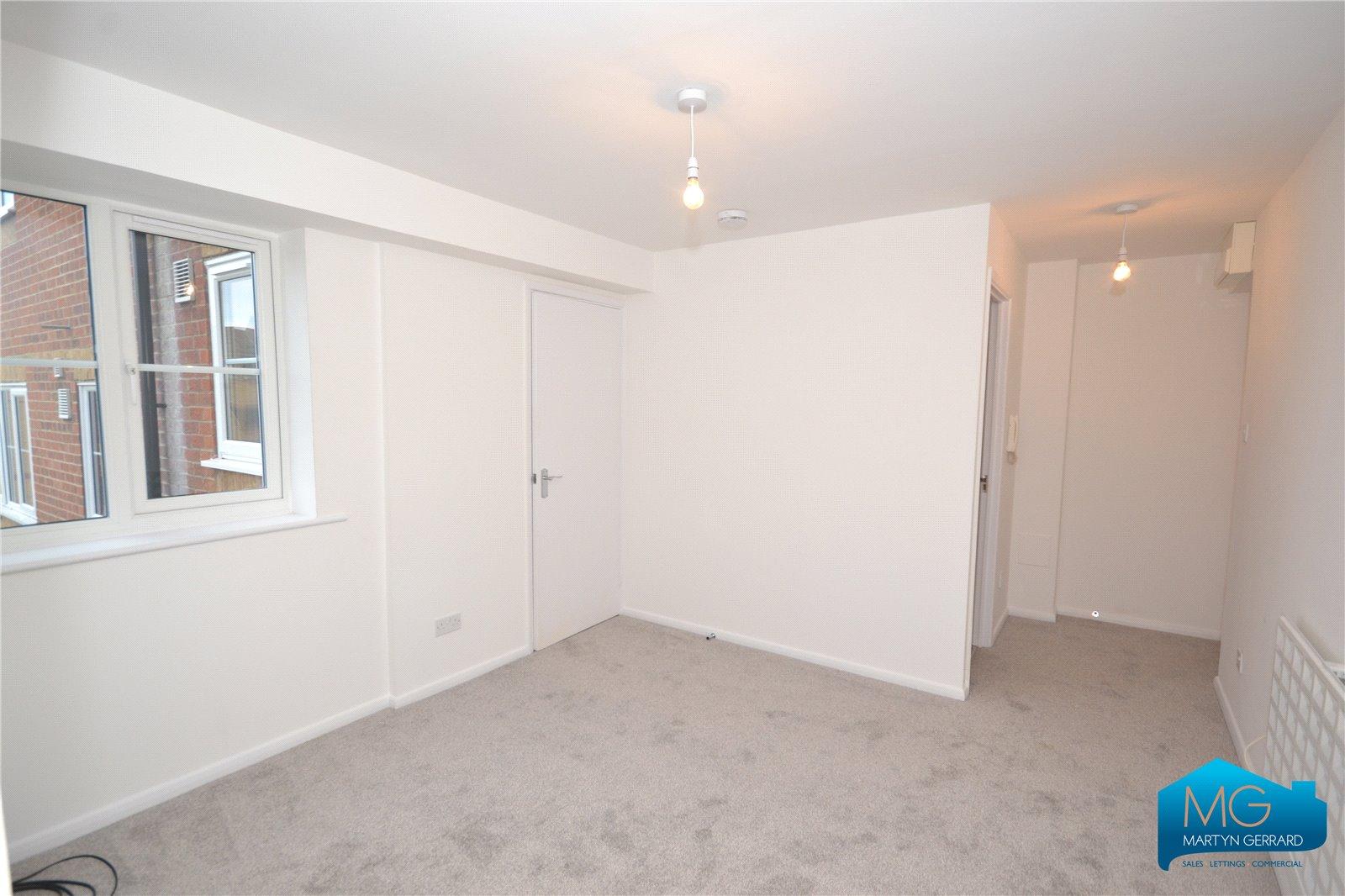 1 bedroom Apartment to rent - Martyn Gerrard