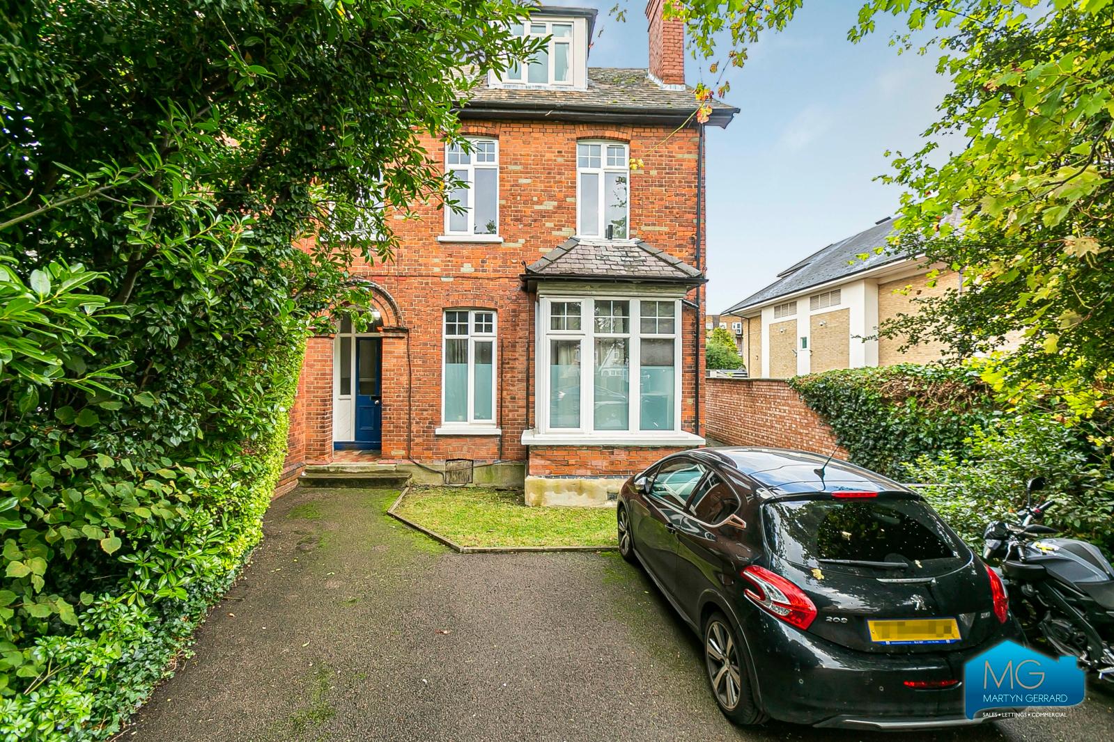 Apartment to rent - Martyn Gerrard