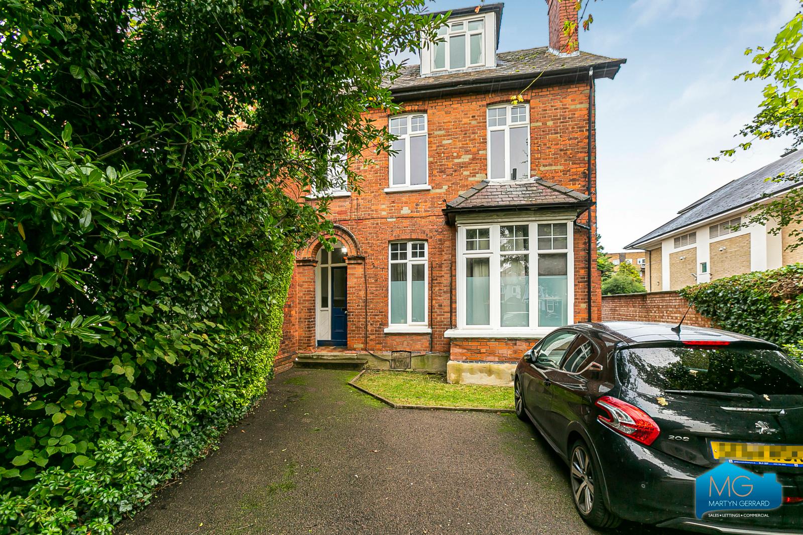Apartment to rent - Martyn Gerrard