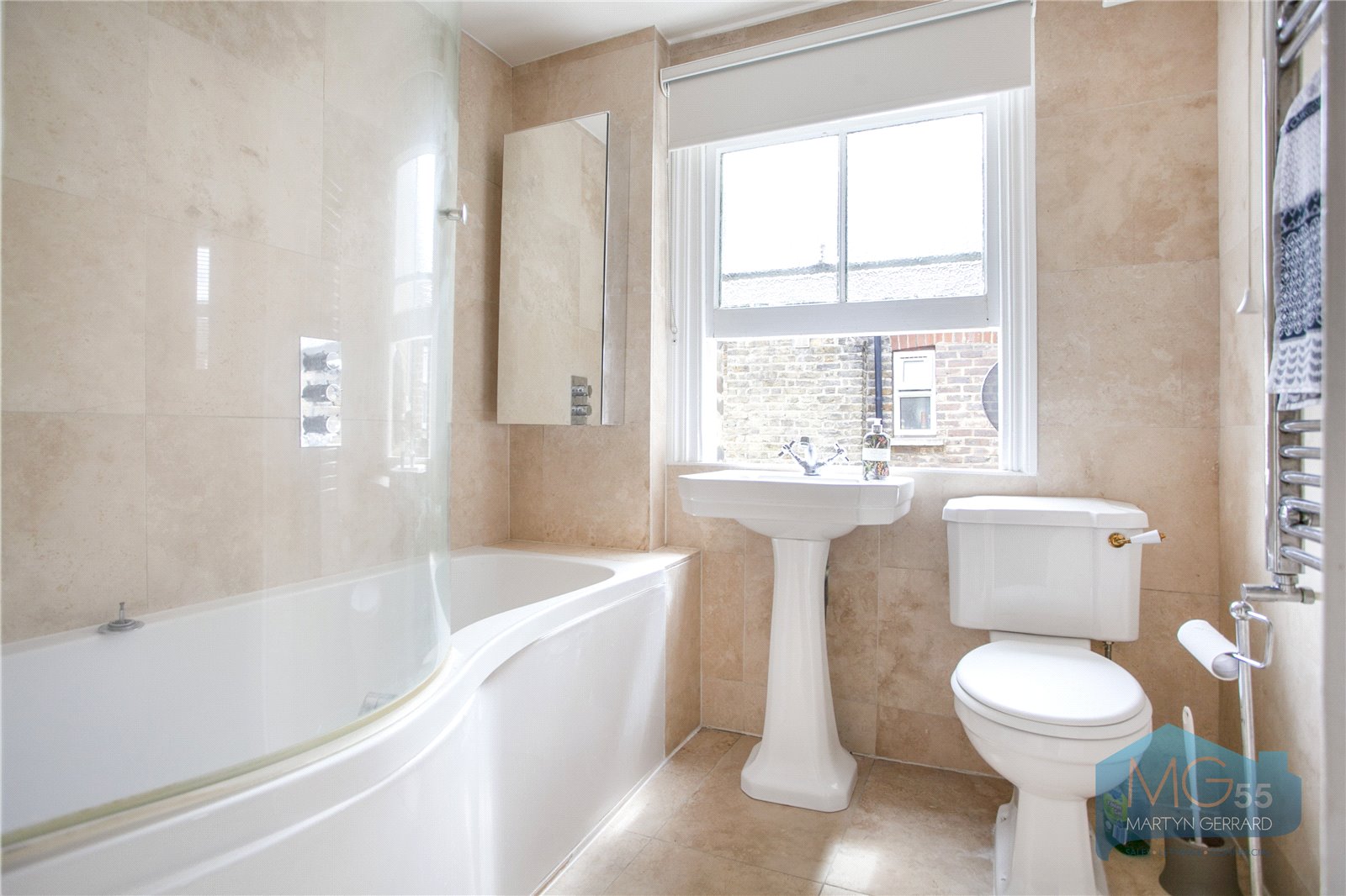 3 bedroom Apartment for sale - Martyn Gerrard