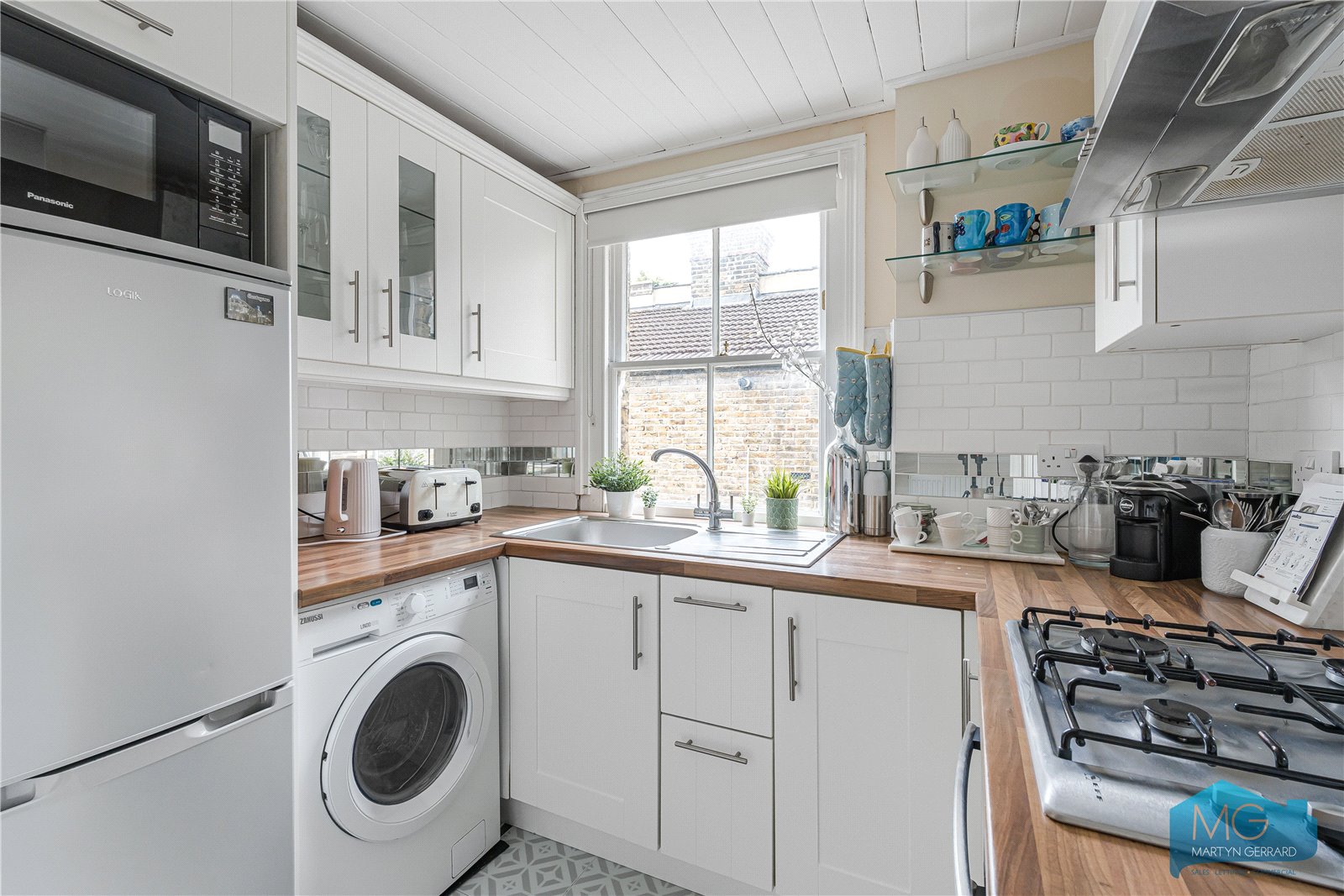 3 bedroom Apartment for sale - Martyn Gerrard