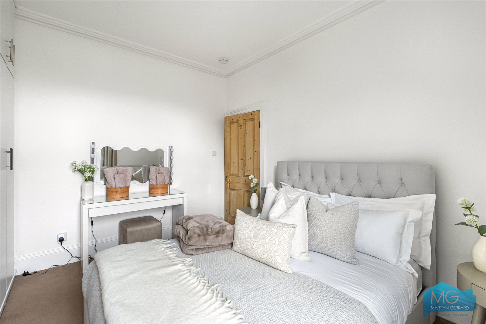 3 bedroom Apartment for sale - Martyn Gerrard