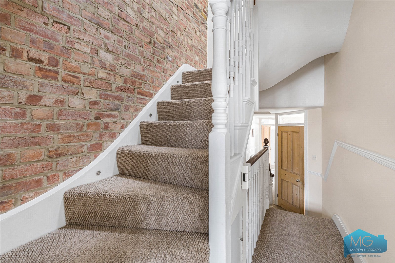3 bedroom Apartment for sale - Martyn Gerrard