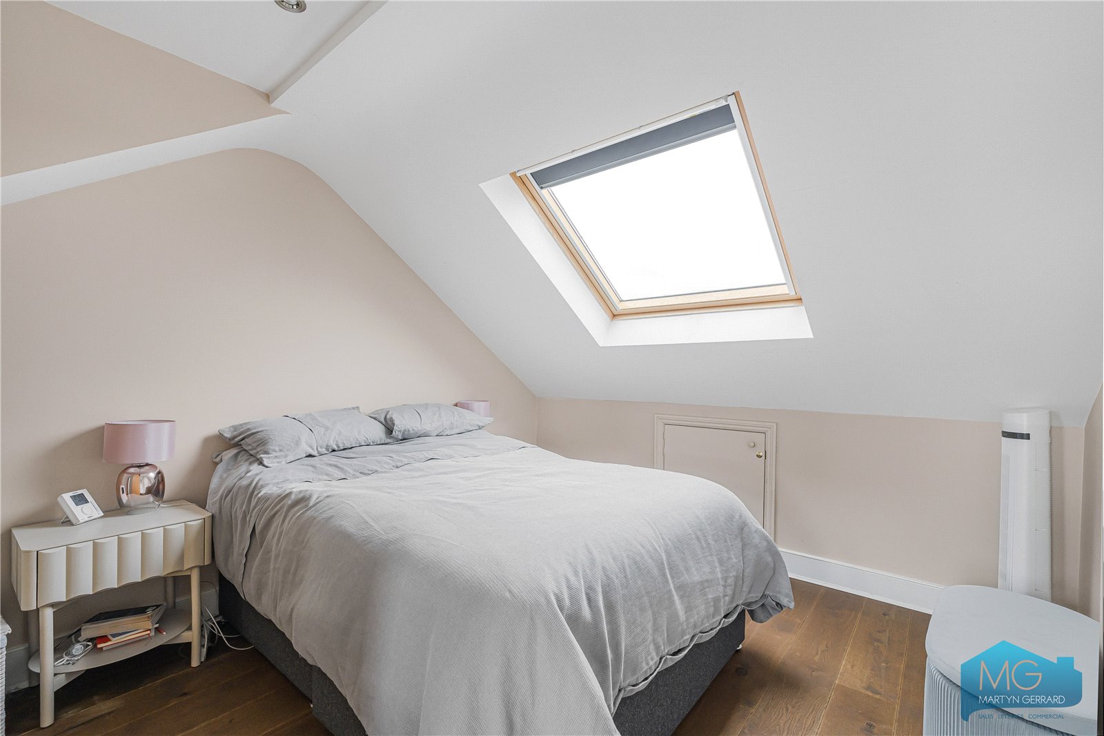 3 bedroom Apartment for sale - Martyn Gerrard