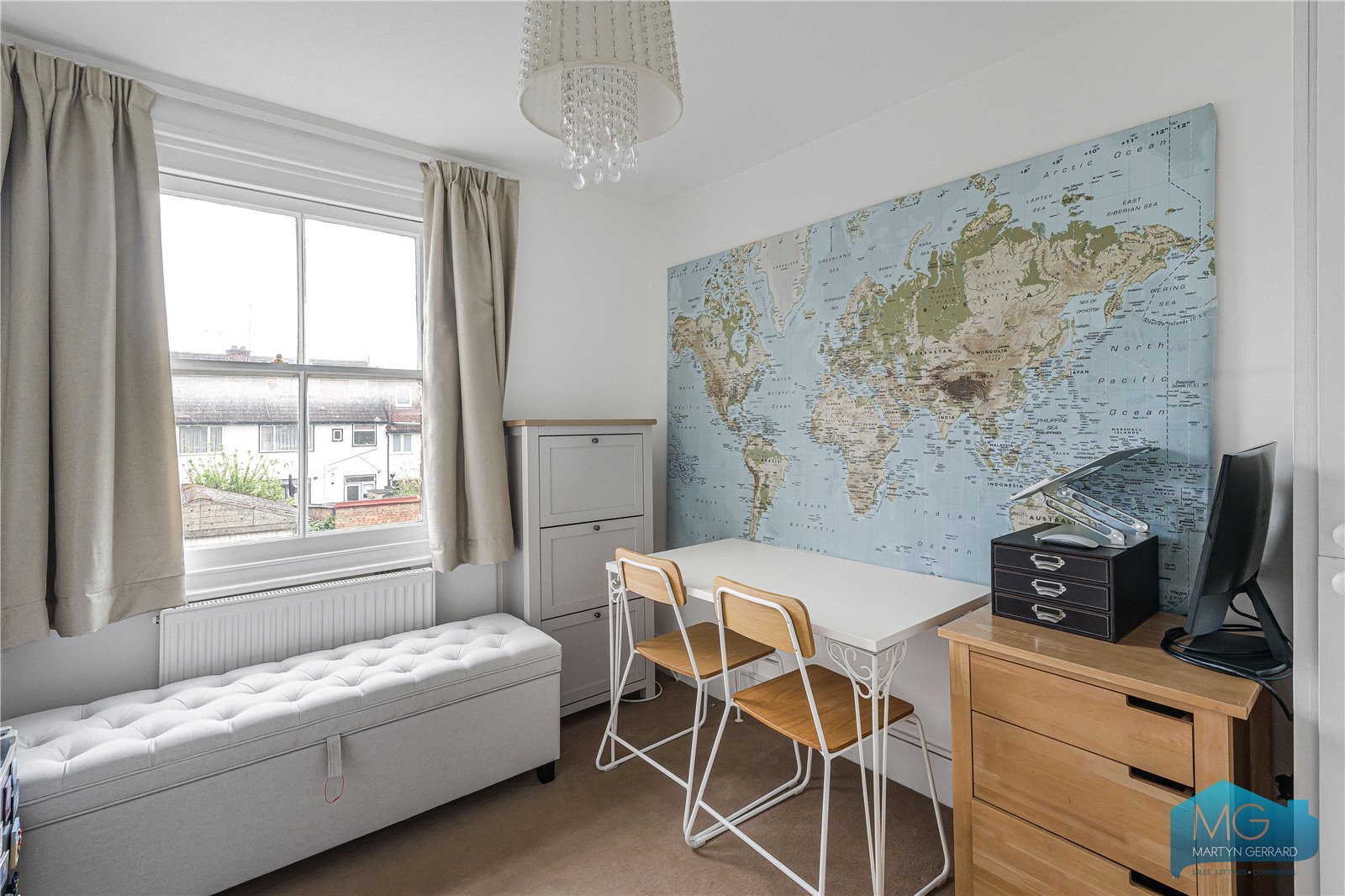 3 bedroom Apartment for sale - Martyn Gerrard