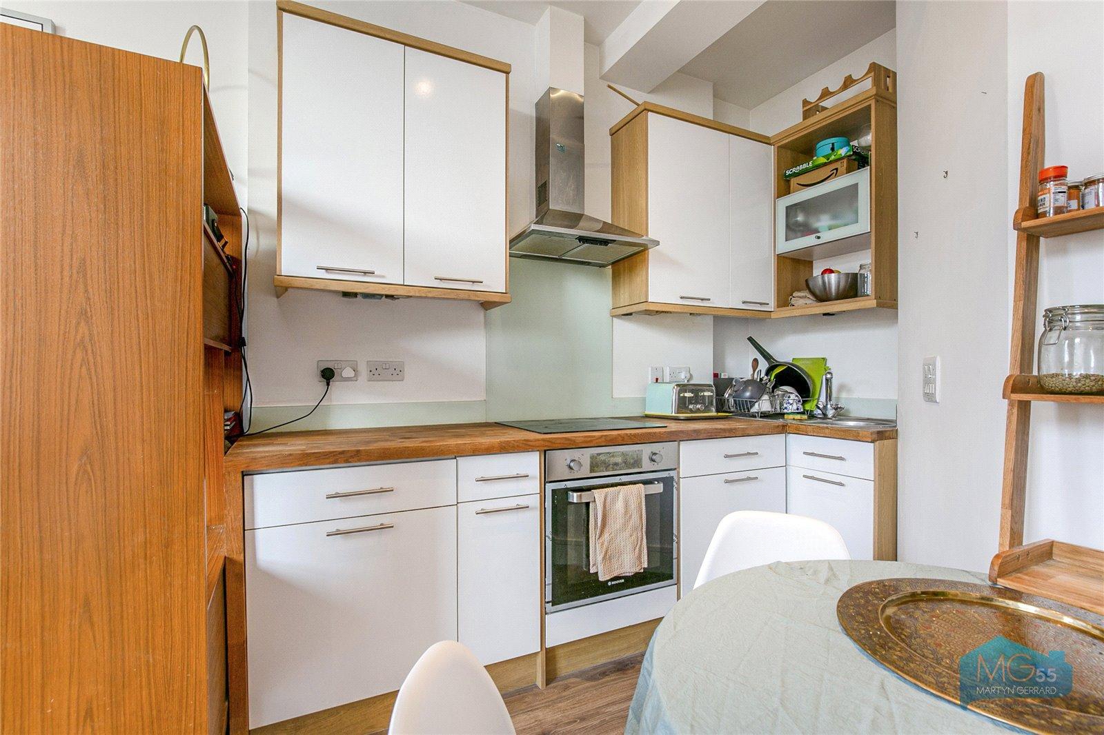 1 bedroom Apartment to rent - Martyn Gerrard