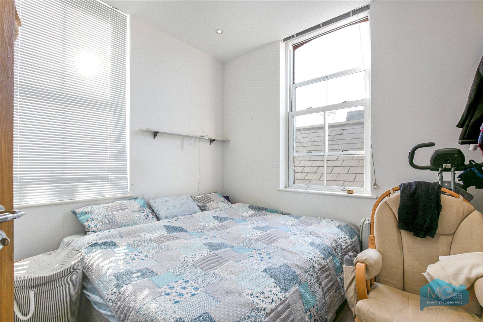 1 bedroom Apartment to rent - Martyn Gerrard