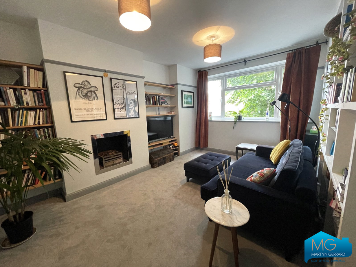 2 bedroom Apartment to rent - Martyn Gerrard