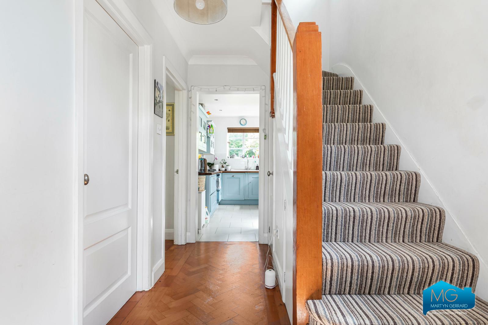 3 bedroom Semi-Detached House to rent - Martyn Gerrard