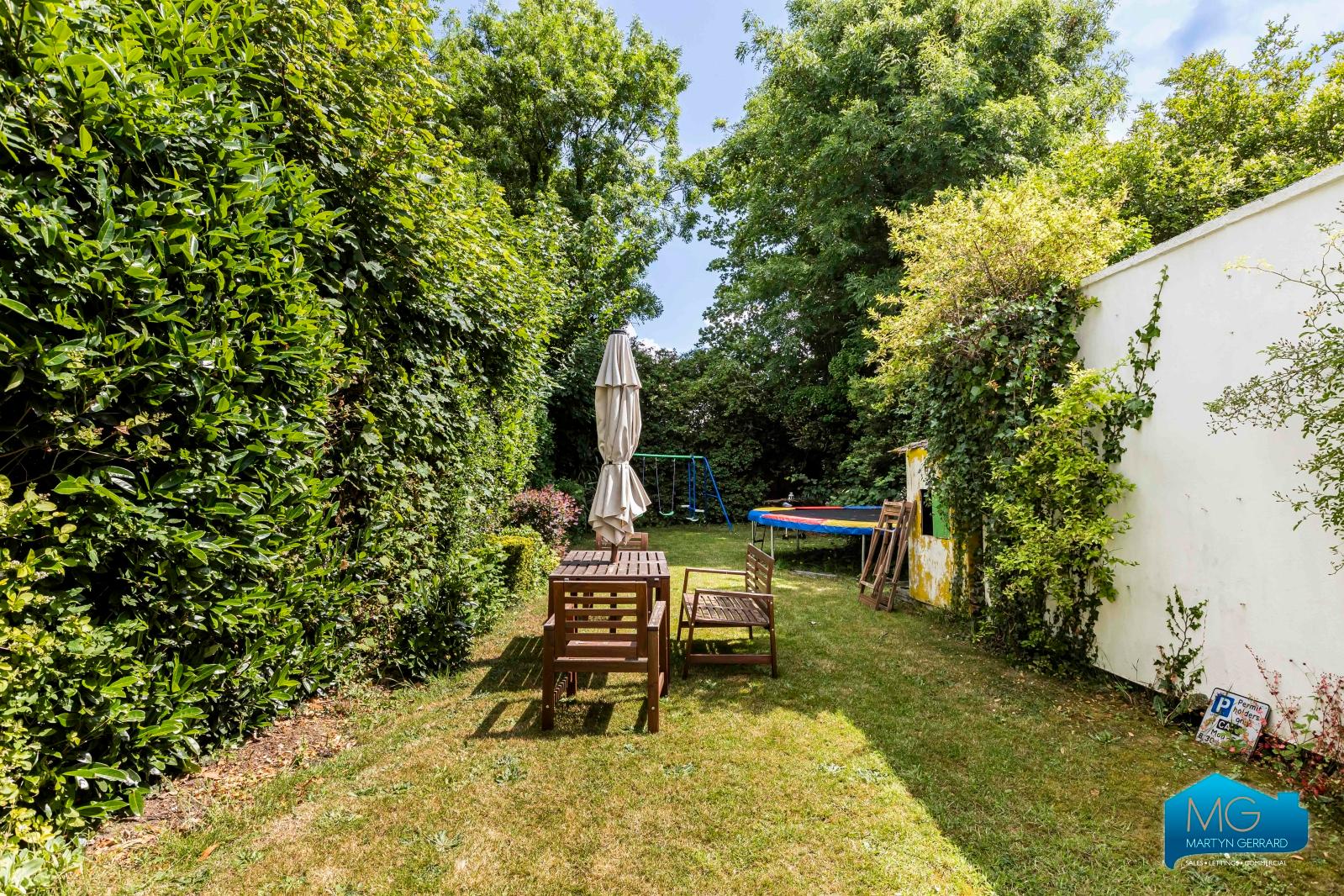 3 bedroom Semi-Detached House to rent - Martyn Gerrard