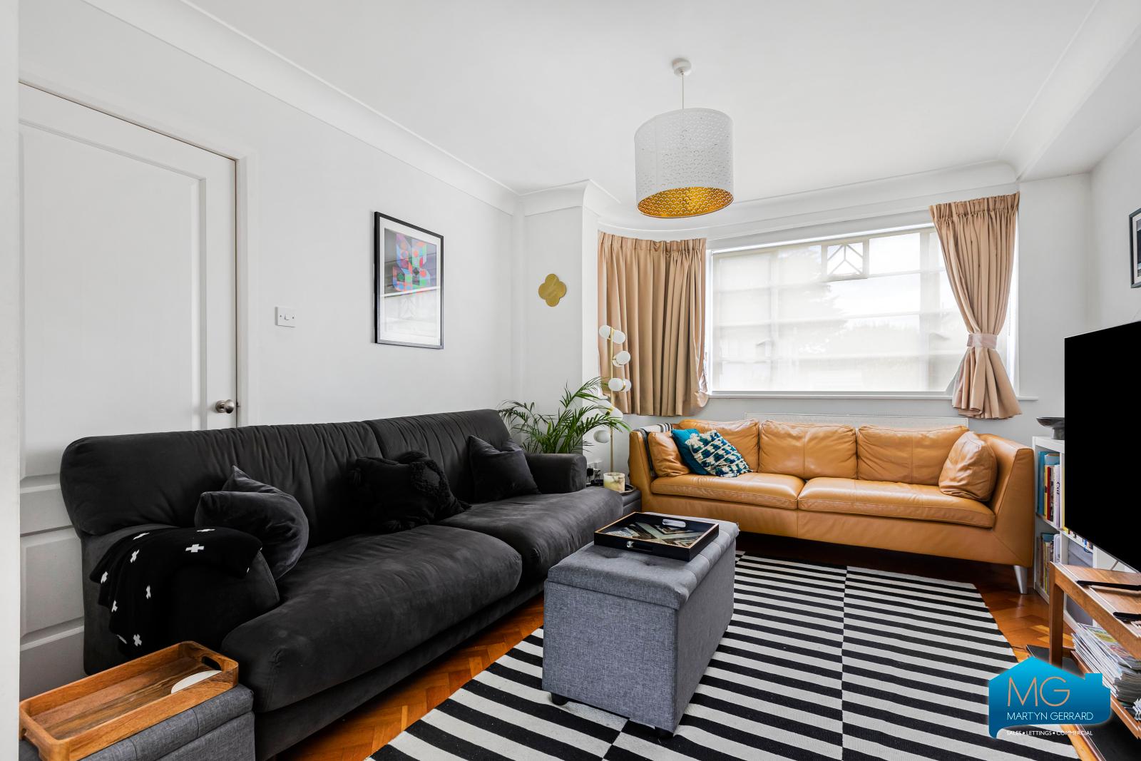 3 bedroom Semi-Detached House to rent - Martyn Gerrard