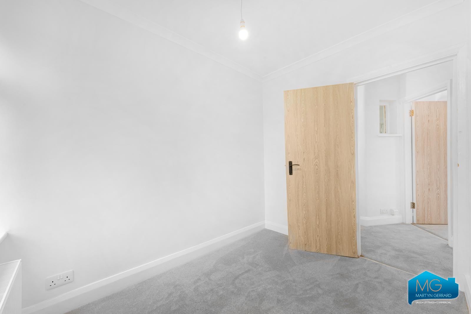 3 bedroom Ground Floor Flat to rent - Martyn Gerrard