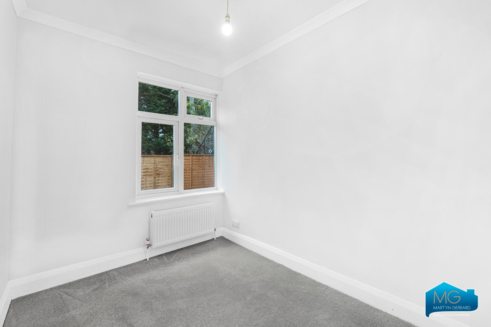 3 bedroom Ground Floor Flat to rent - Martyn Gerrard