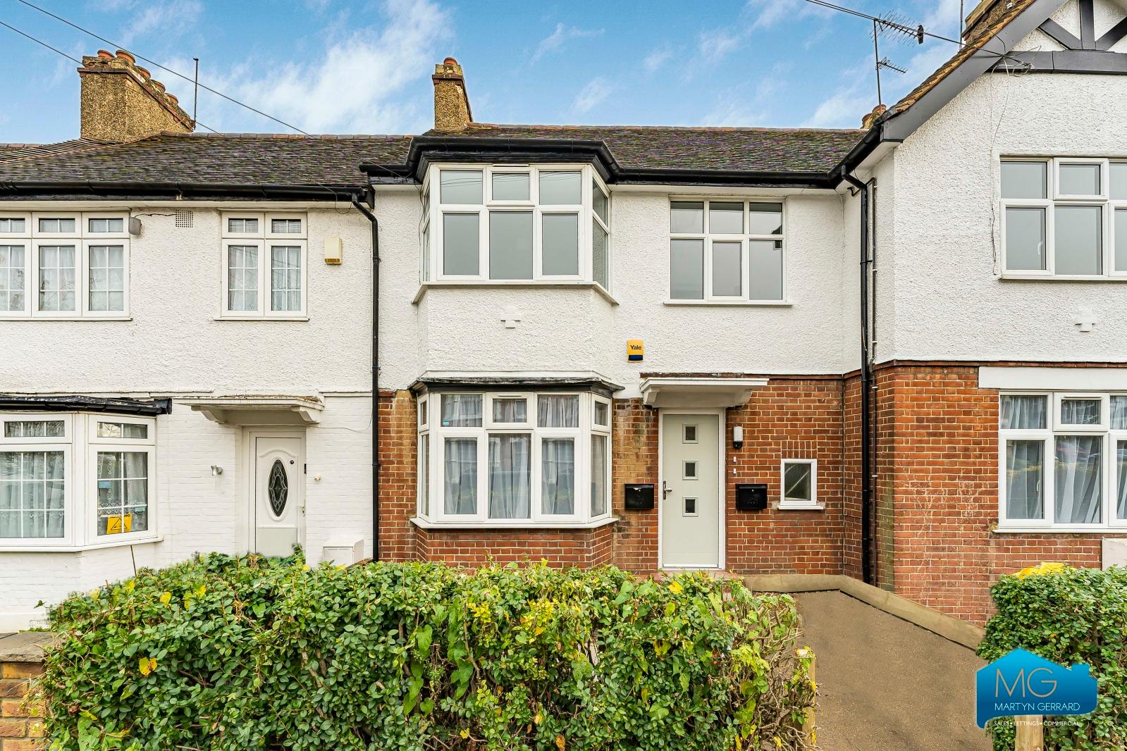 3 bedroom Ground Floor Flat to rent - Martyn Gerrard