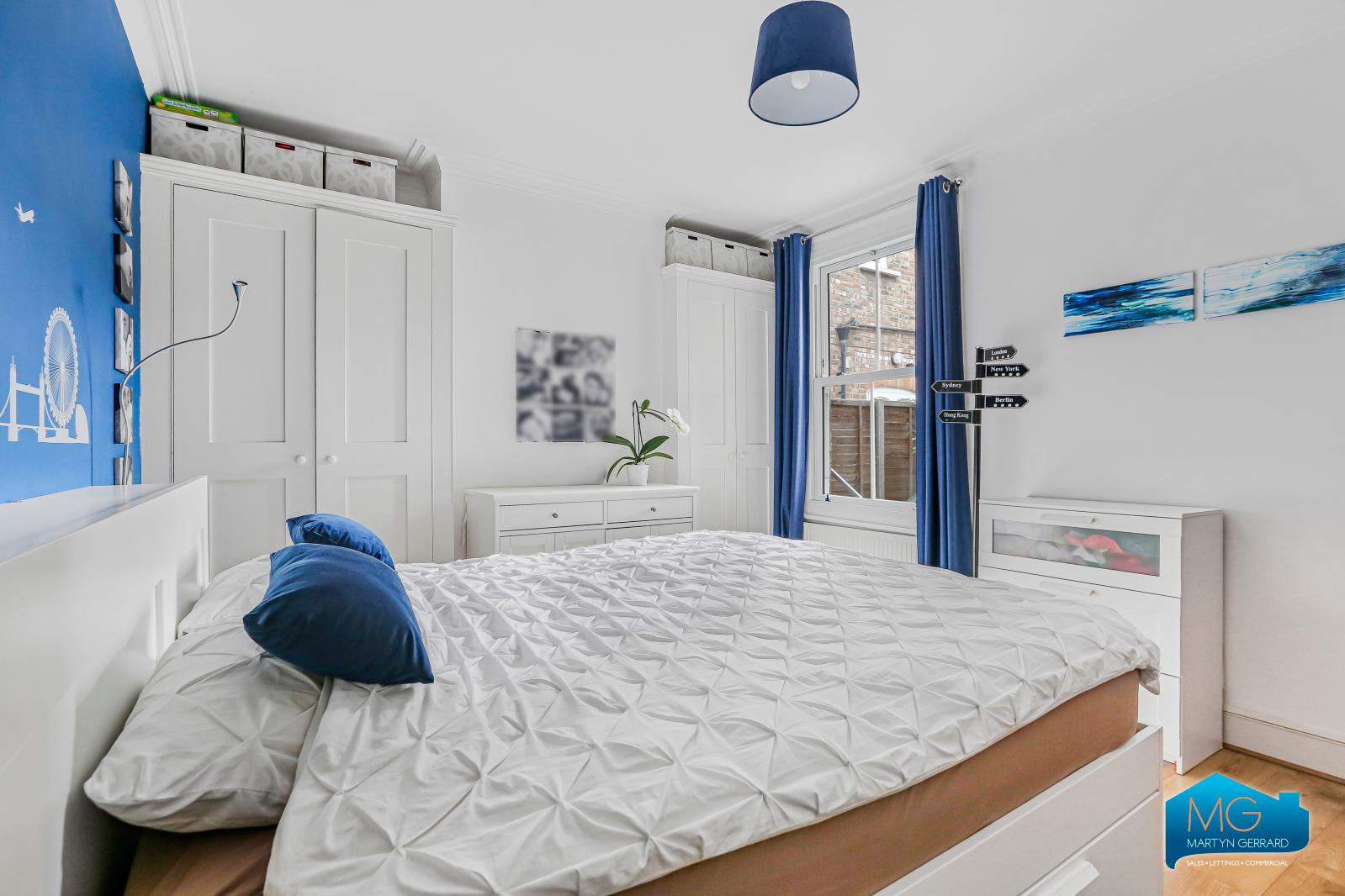 2 bedroom Ground Floor Flat to rent - Martyn Gerrard
