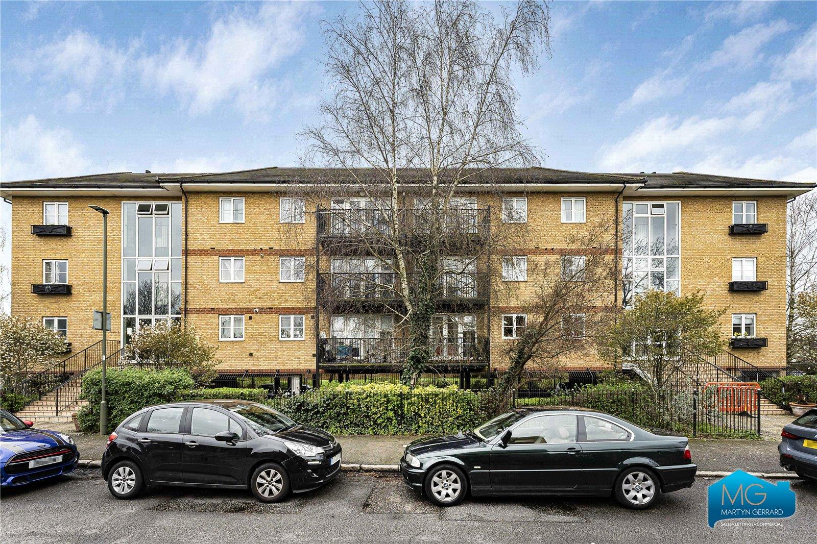 2 bedroom Apartment to rent - Martyn Gerrard