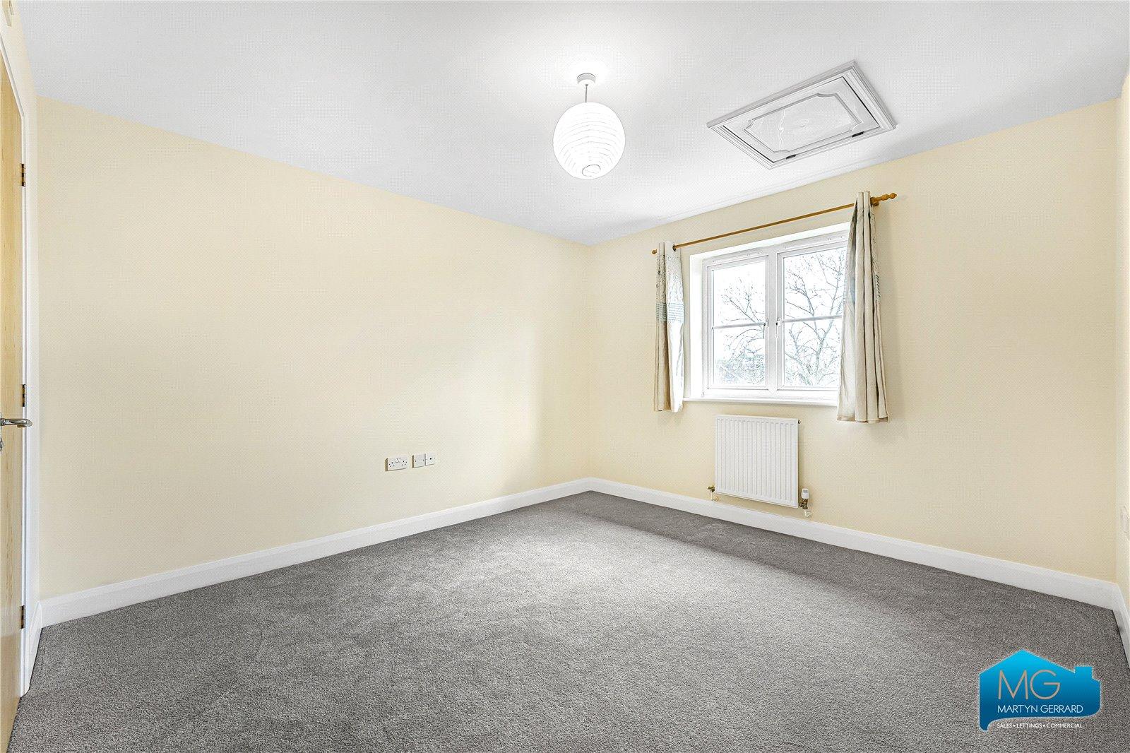 2 bedroom Apartment to rent - Martyn Gerrard