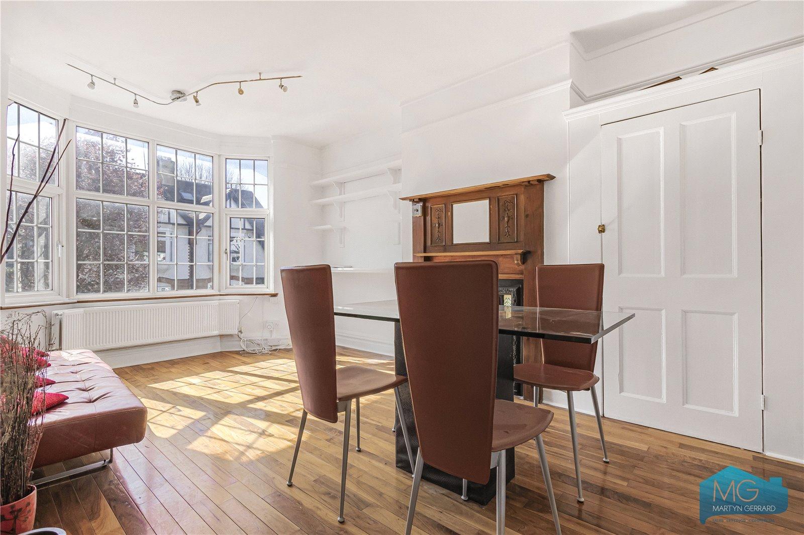 2 bedroom Apartment for sale - Martyn Gerrard