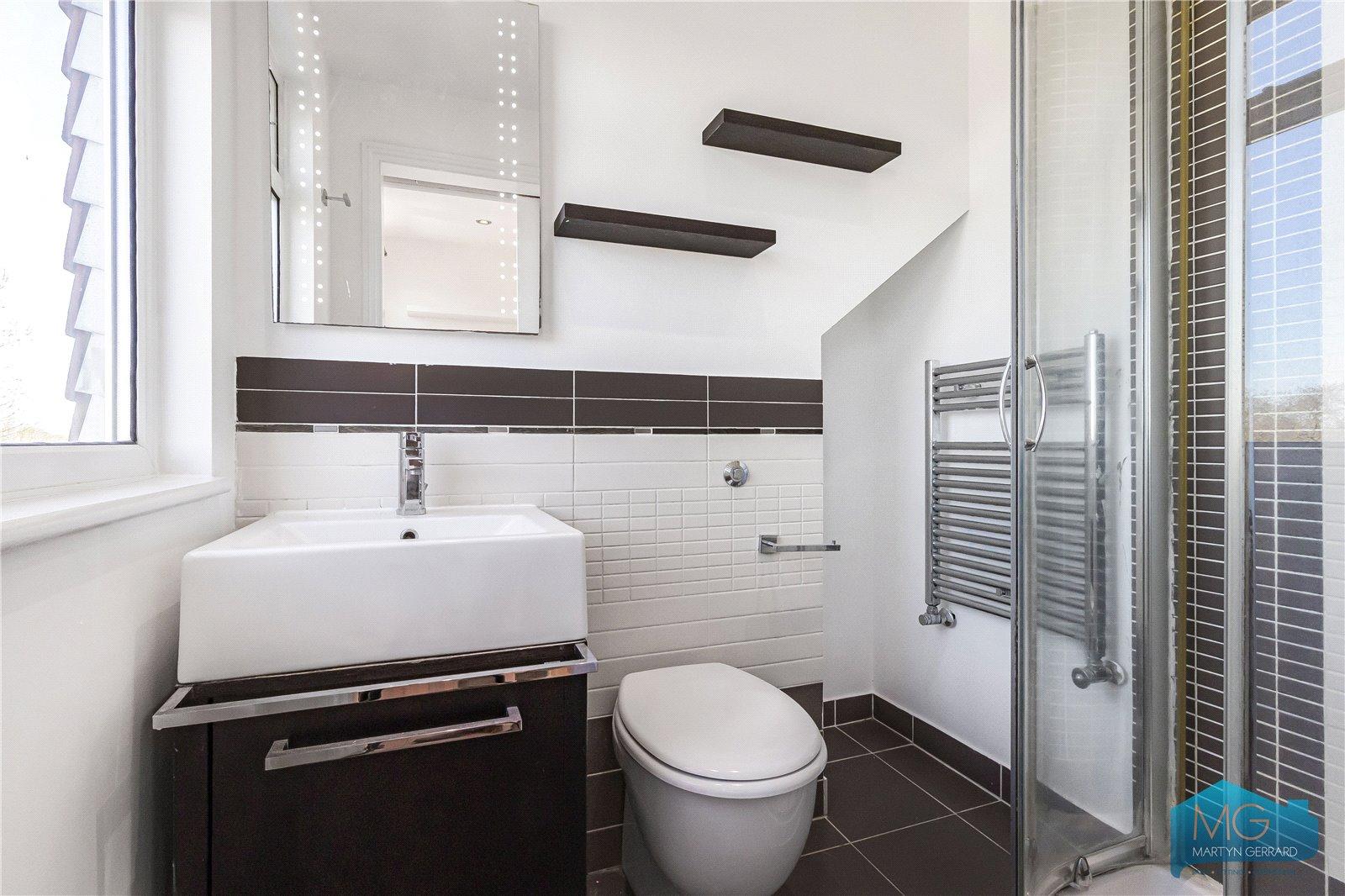 2 bedroom Apartment for sale - Martyn Gerrard