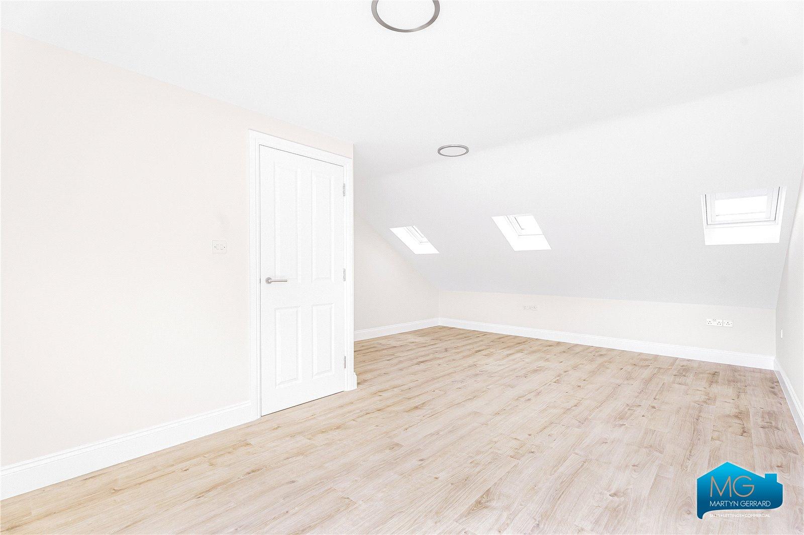 4 bedroom Terraced House to rent - Martyn Gerrard