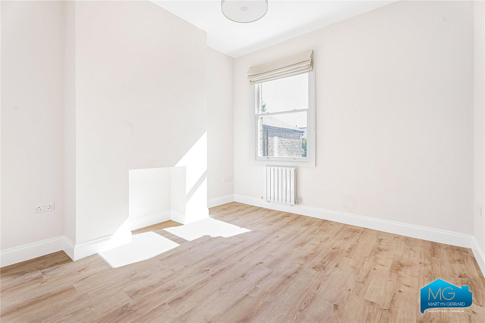 4 bedroom Terraced House to rent - Martyn Gerrard