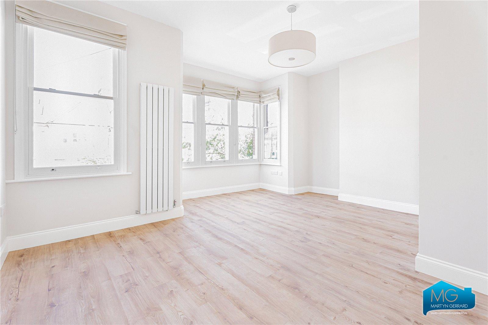 4 bedroom Terraced House to rent - Martyn Gerrard