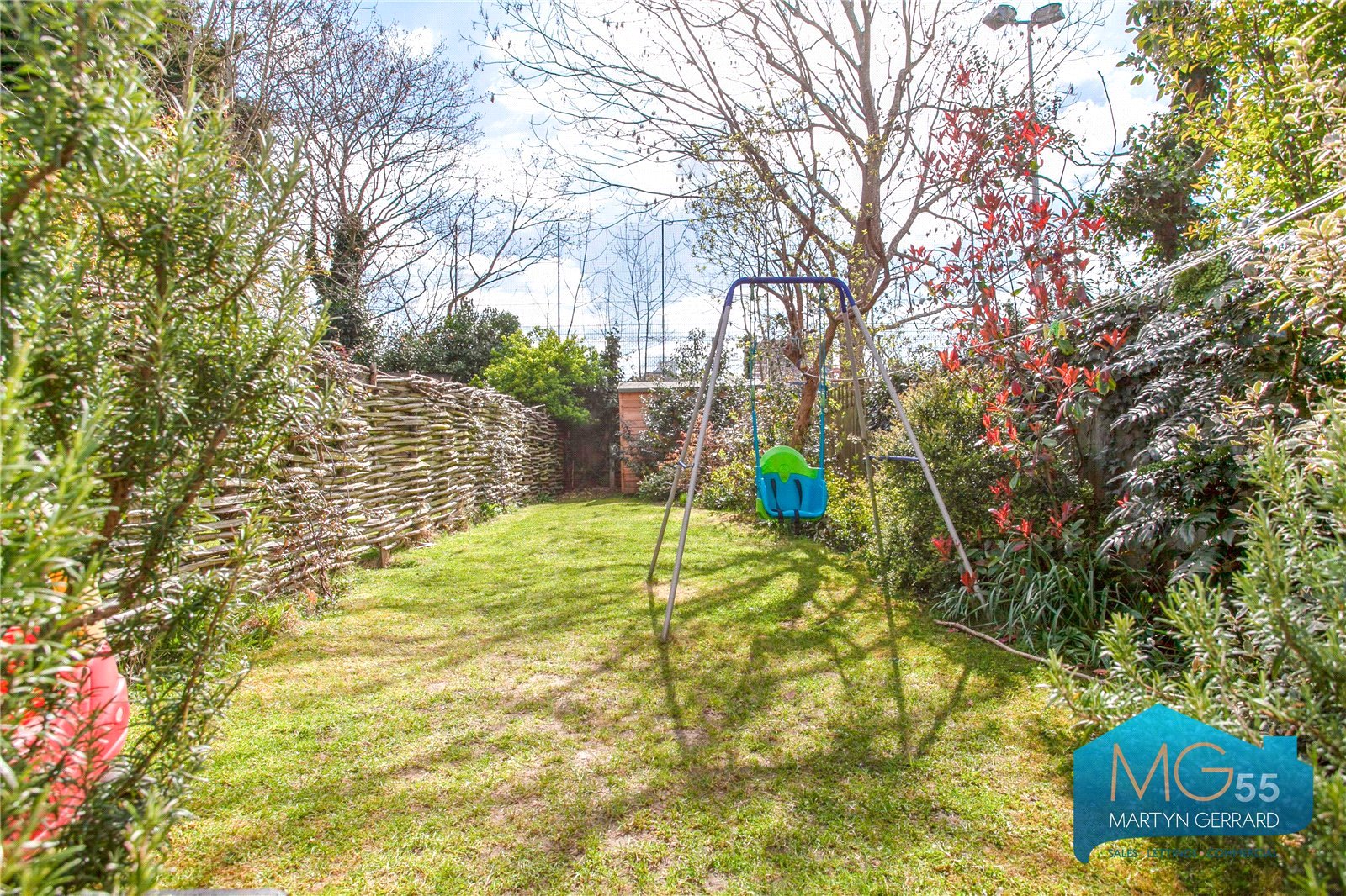 2 bedroom Ground Floor Flat to rent - Martyn Gerrard