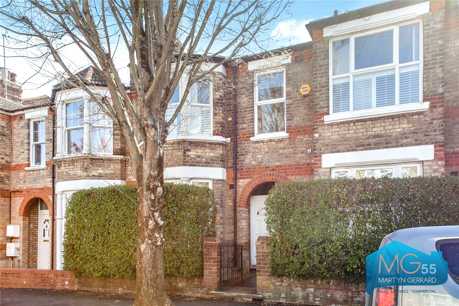 2 bedroom Ground Floor Flat to rent - Martyn Gerrard