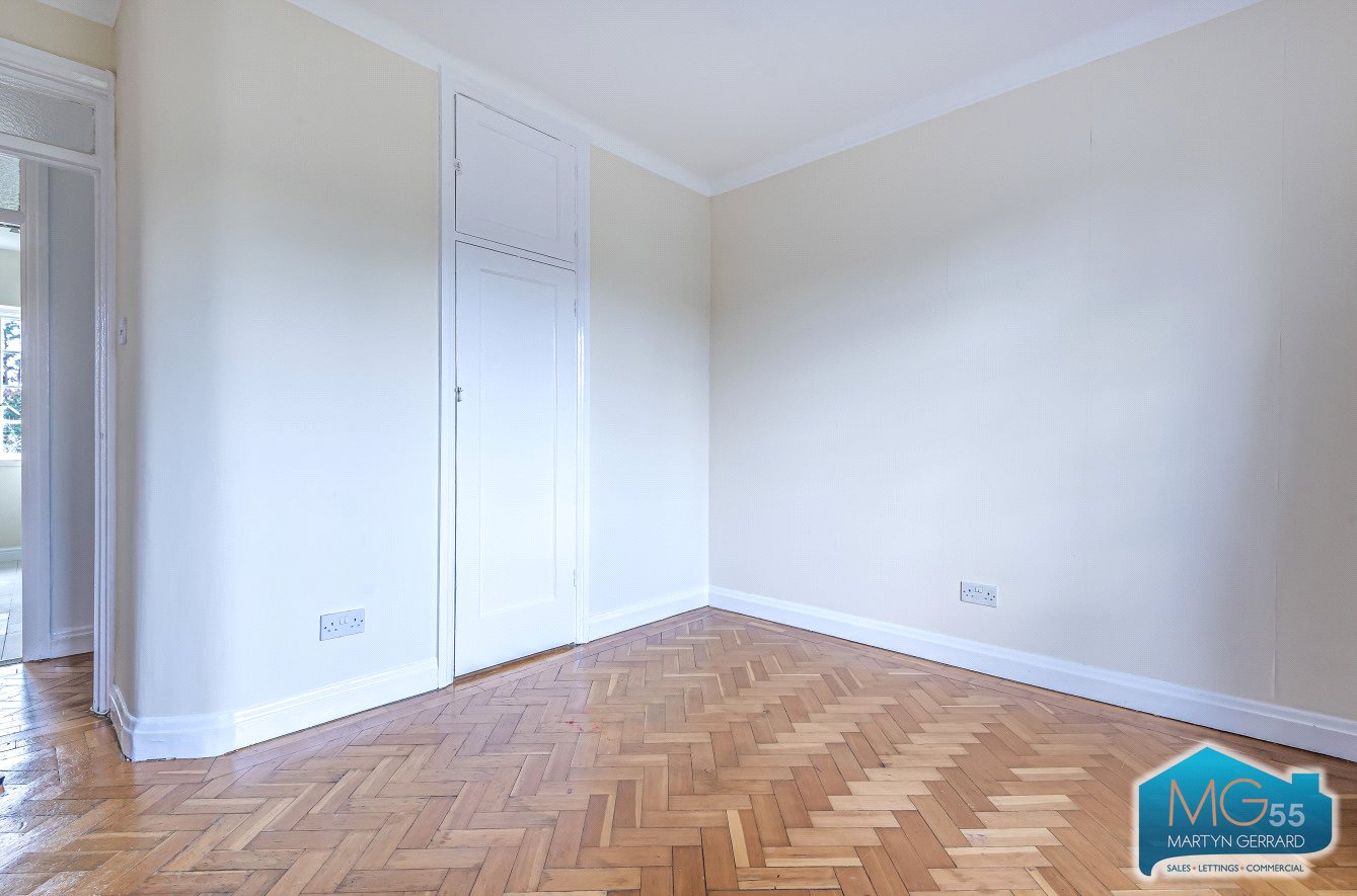 2 bedroom Apartment to rent - Martyn Gerrard