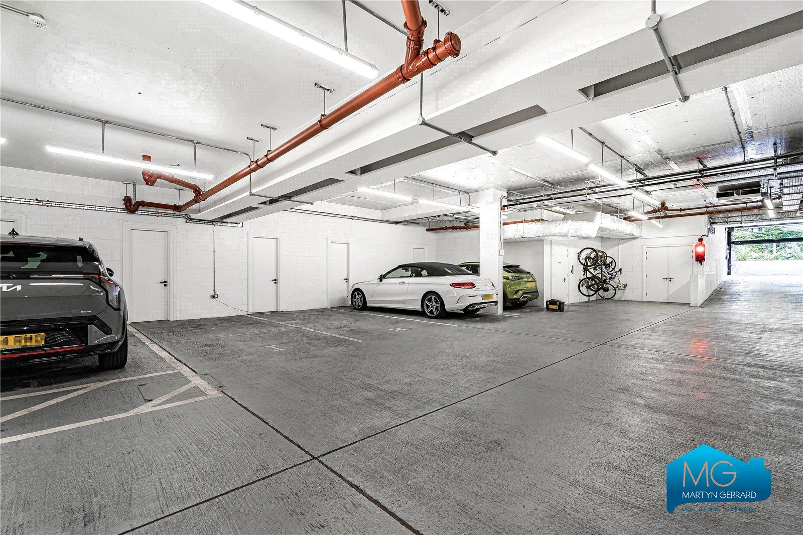4 bedroom Penthouse to rent - Martyn Gerrard