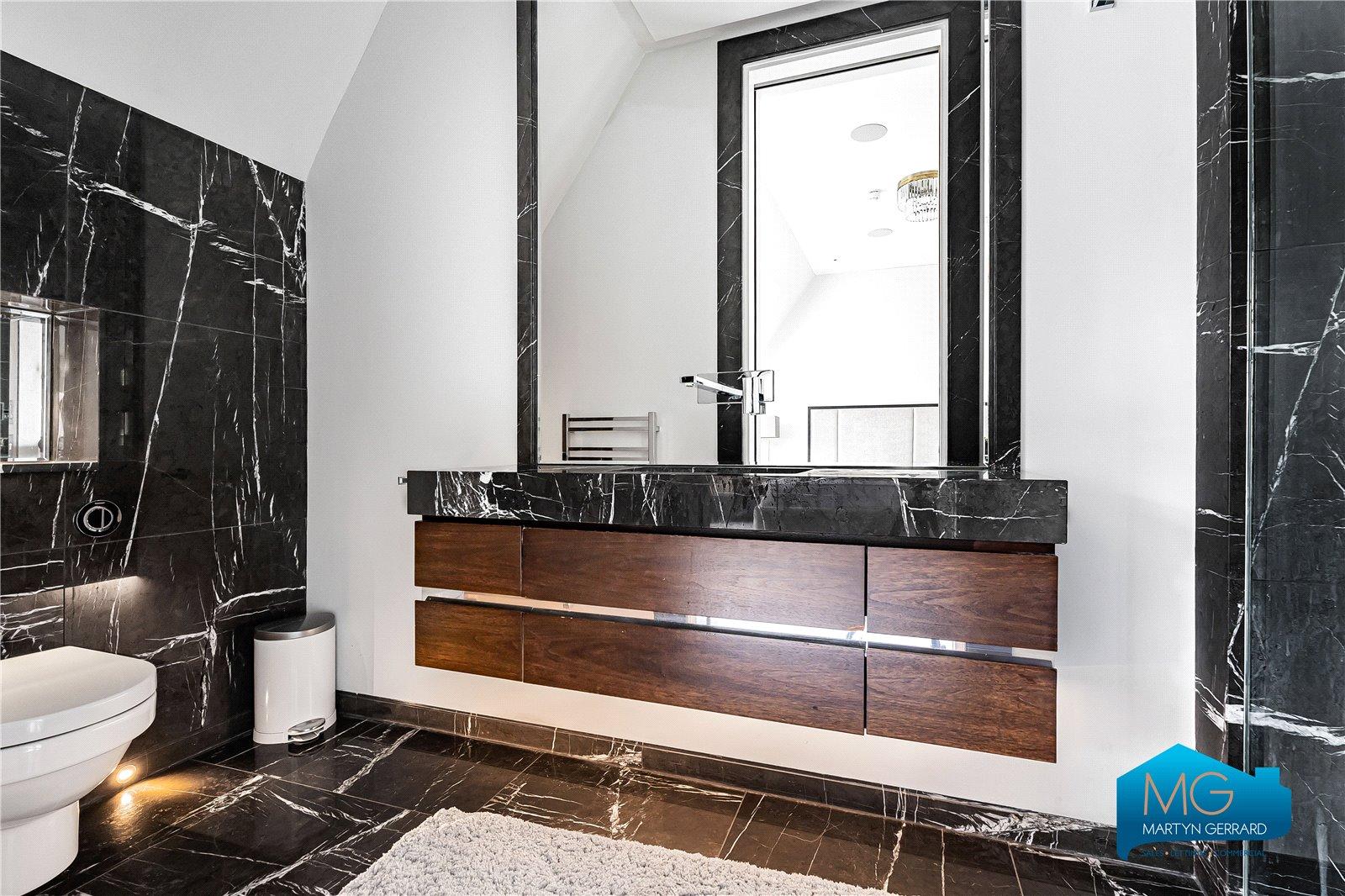 4 bedroom Penthouse to rent - Martyn Gerrard