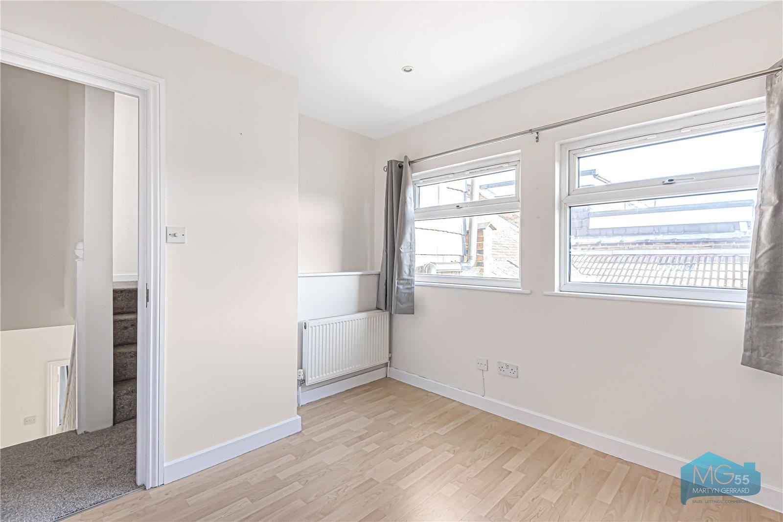 5 bedroom Terraced House to rent - Martyn Gerrard