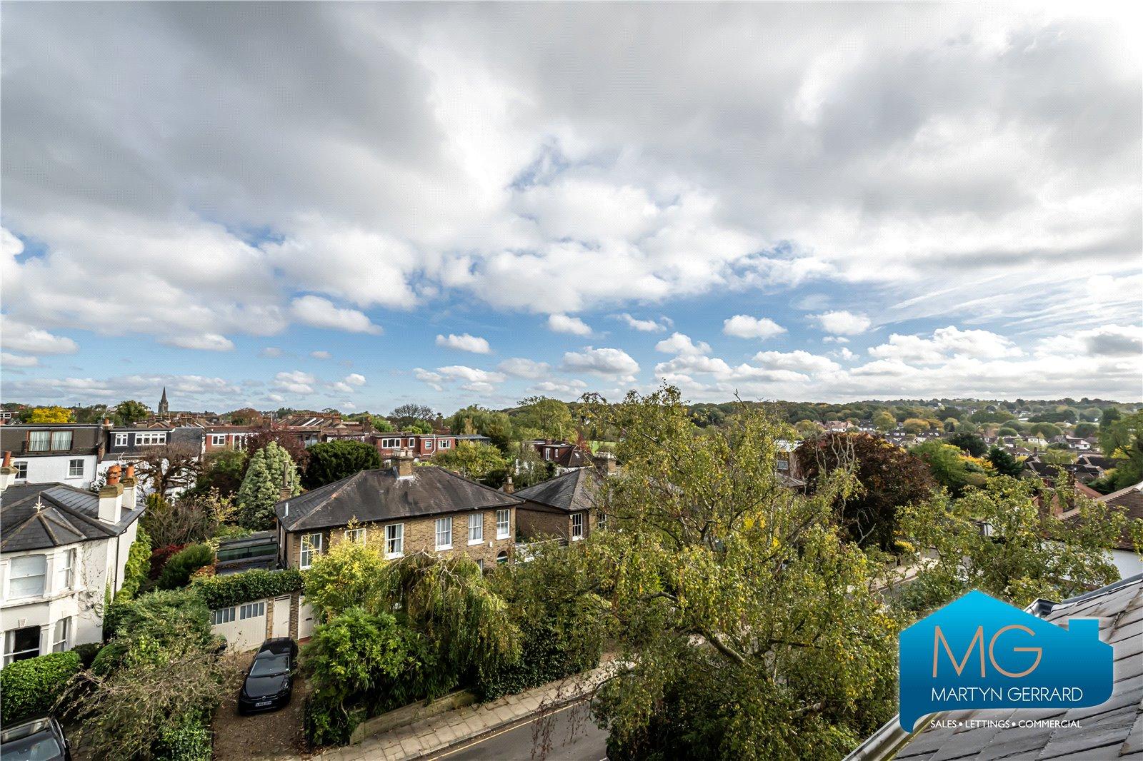 6 bedroom Semi-Detached House to rent - Martyn Gerrard