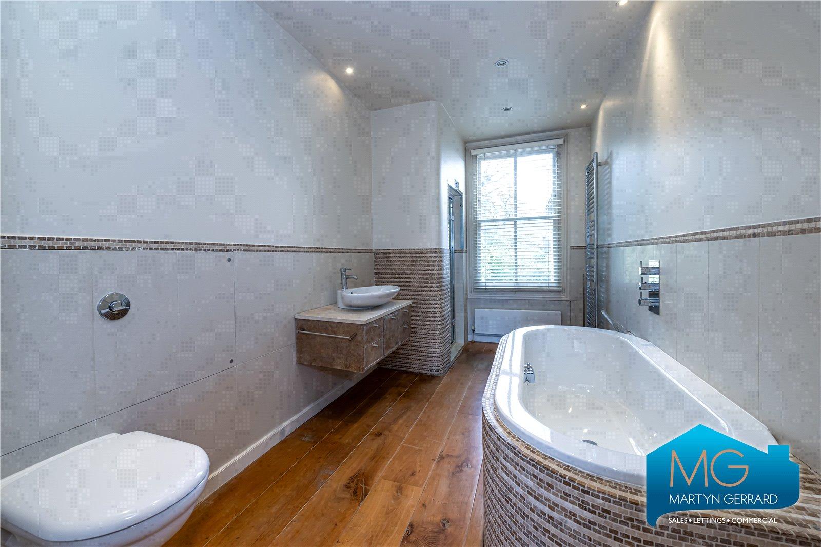6 bedroom Semi-Detached House to rent - Martyn Gerrard