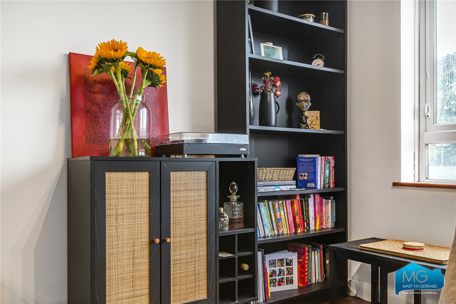 2 bedroom Apartment to rent - Martyn Gerrard