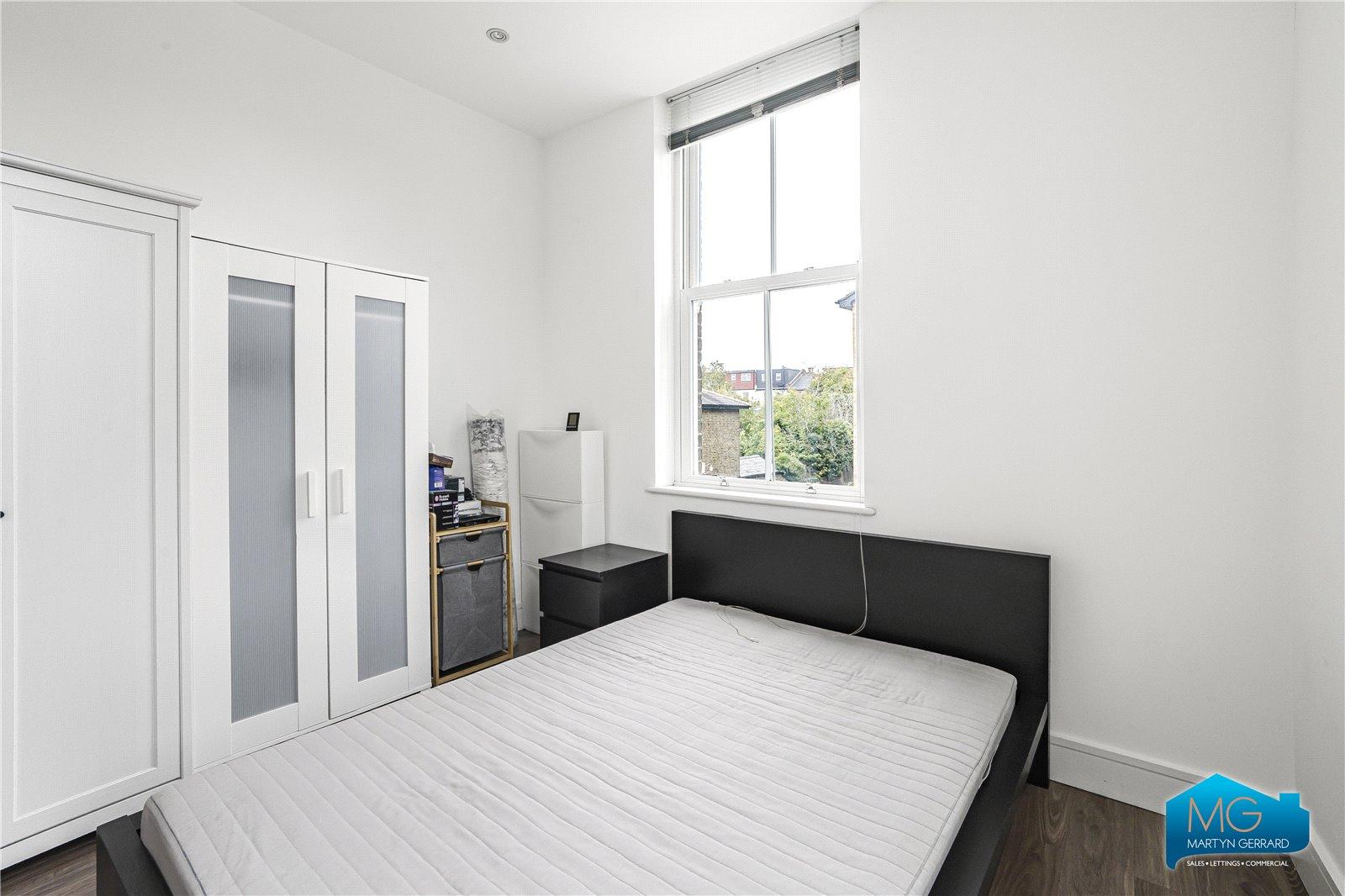1 bedroom Apartment to rent - Martyn Gerrard