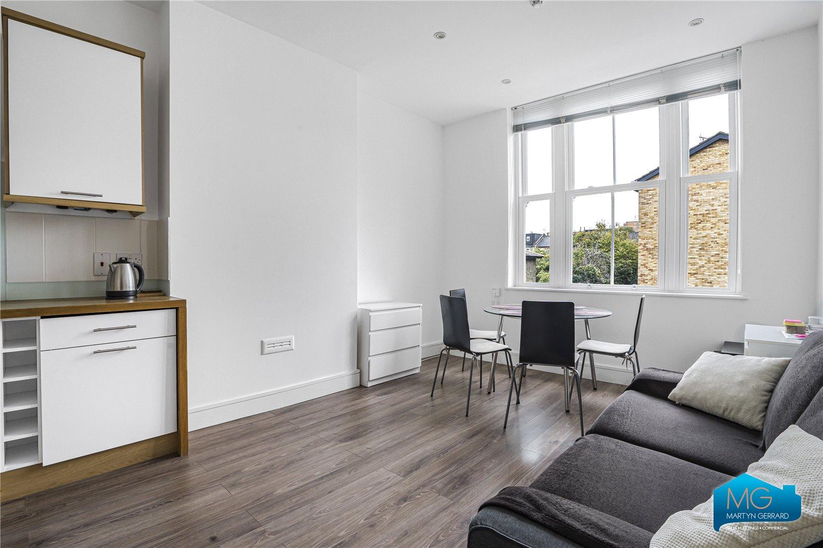 1 bedroom Apartment to rent - Martyn Gerrard