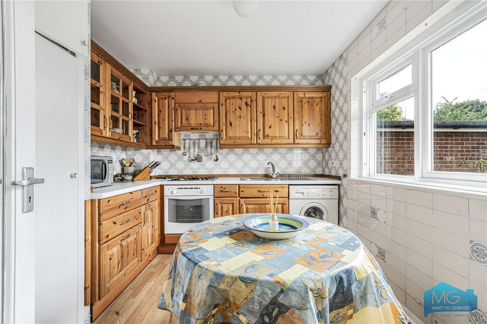 2 bedroom Ground Floor Flat for sale - Martyn Gerrard