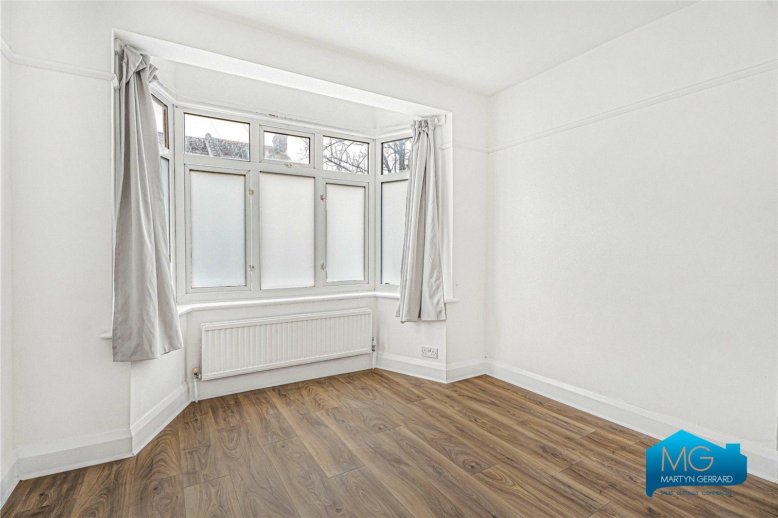3 bedroom Ground Floor Flat to rent - Martyn Gerrard