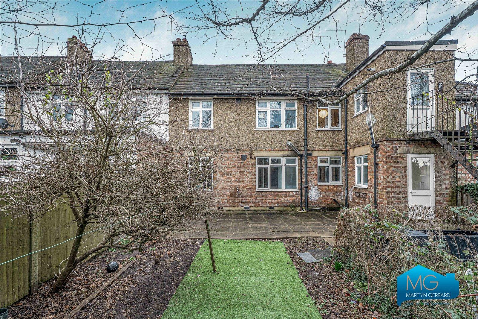 3 bedroom Ground Floor Flat to rent - Martyn Gerrard