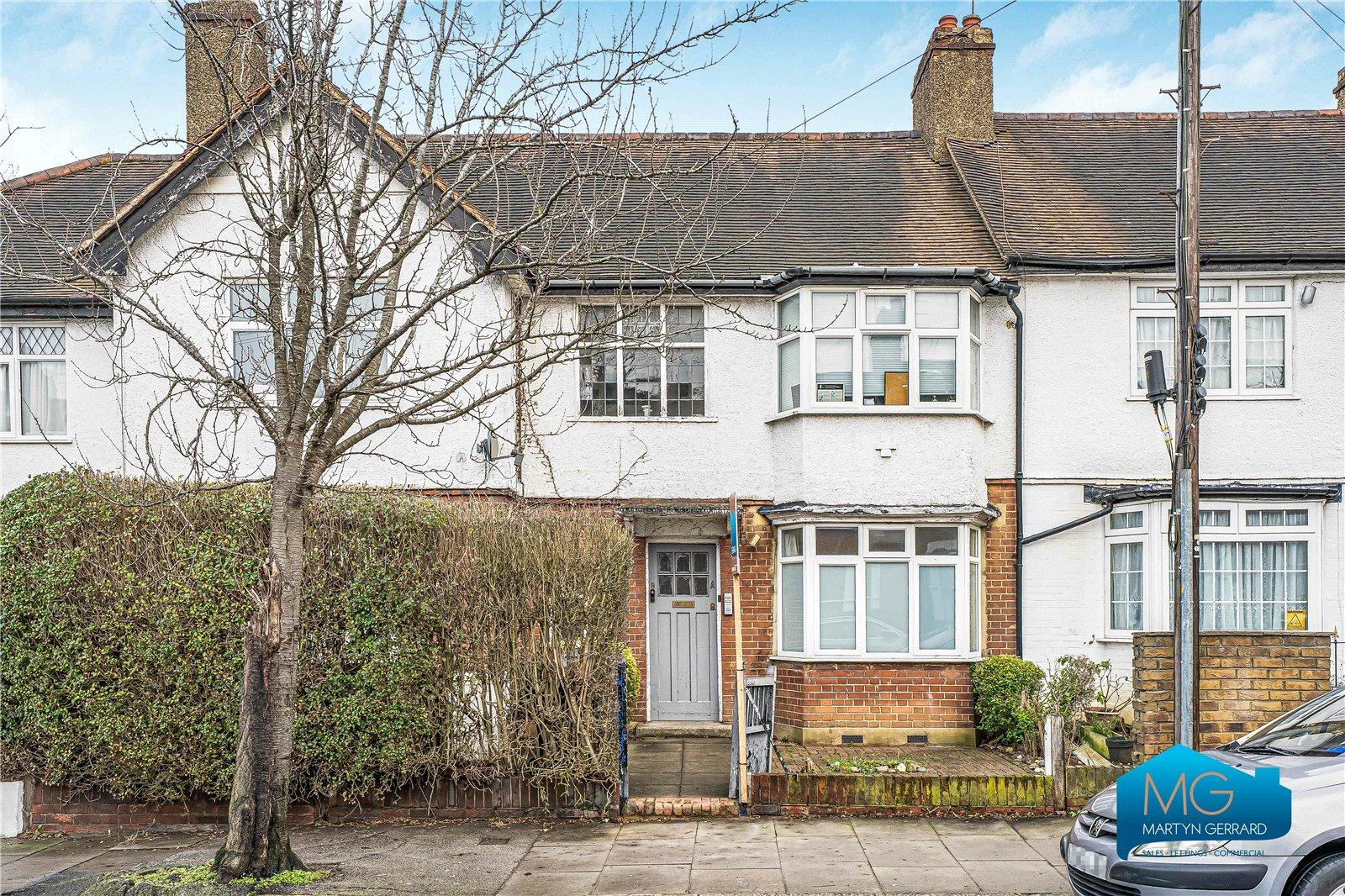 3 bedroom Ground Floor Flat to rent - Martyn Gerrard