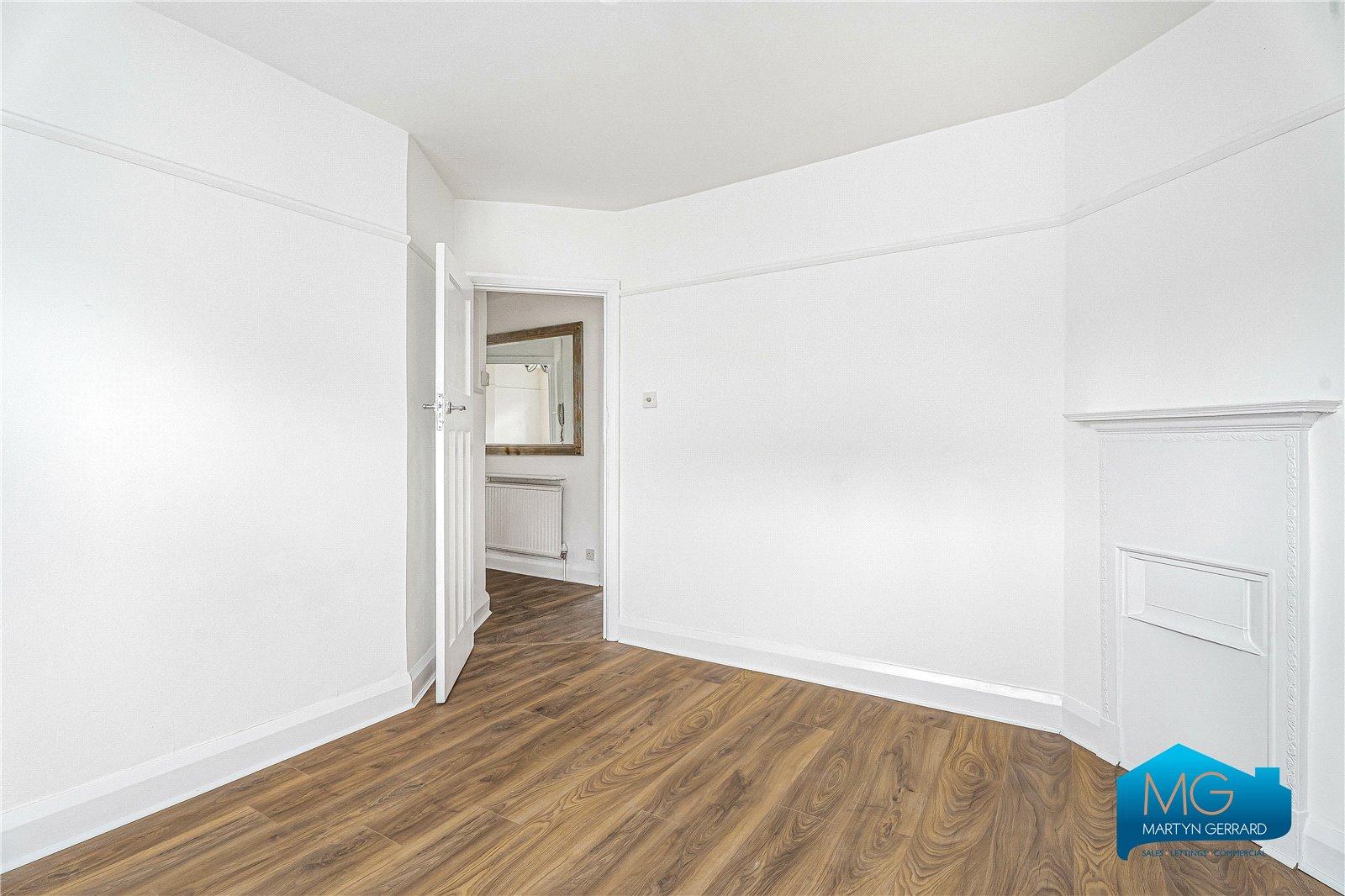 3 bedroom Ground Floor Flat to rent - Martyn Gerrard