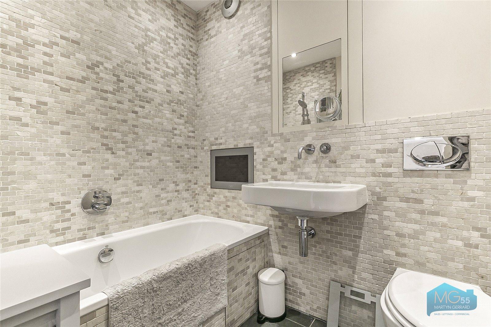 3 bedroom End of Terrace House to rent - Martyn Gerrard