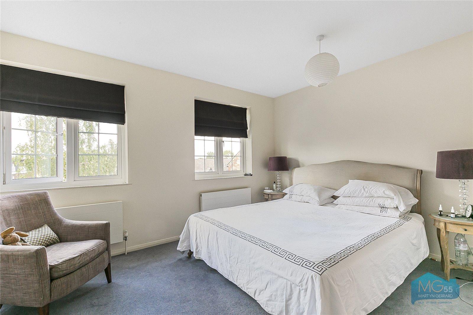 3 bedroom End of Terrace House to rent - Martyn Gerrard