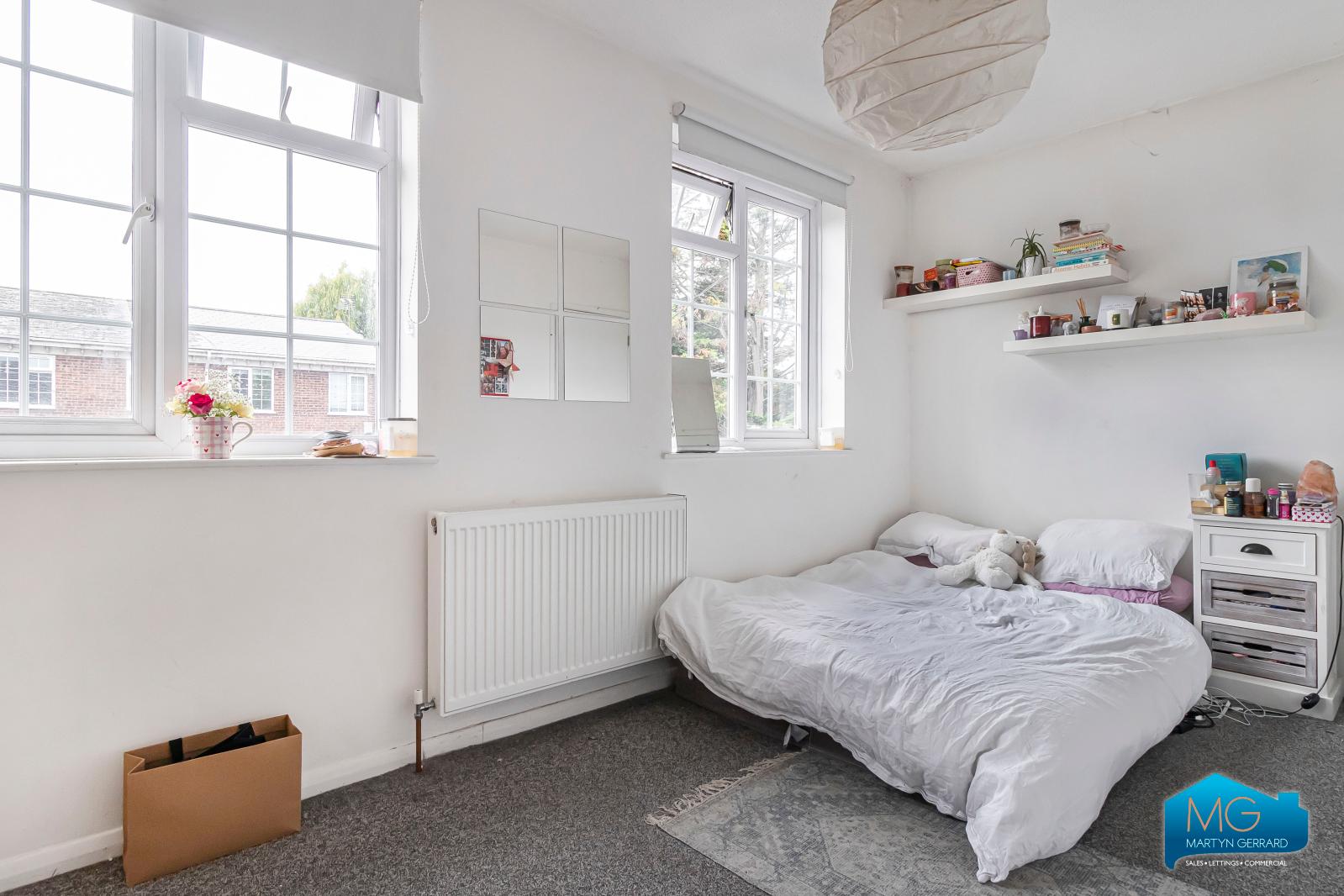 4 bedroom Terraced House to rent - Martyn Gerrard