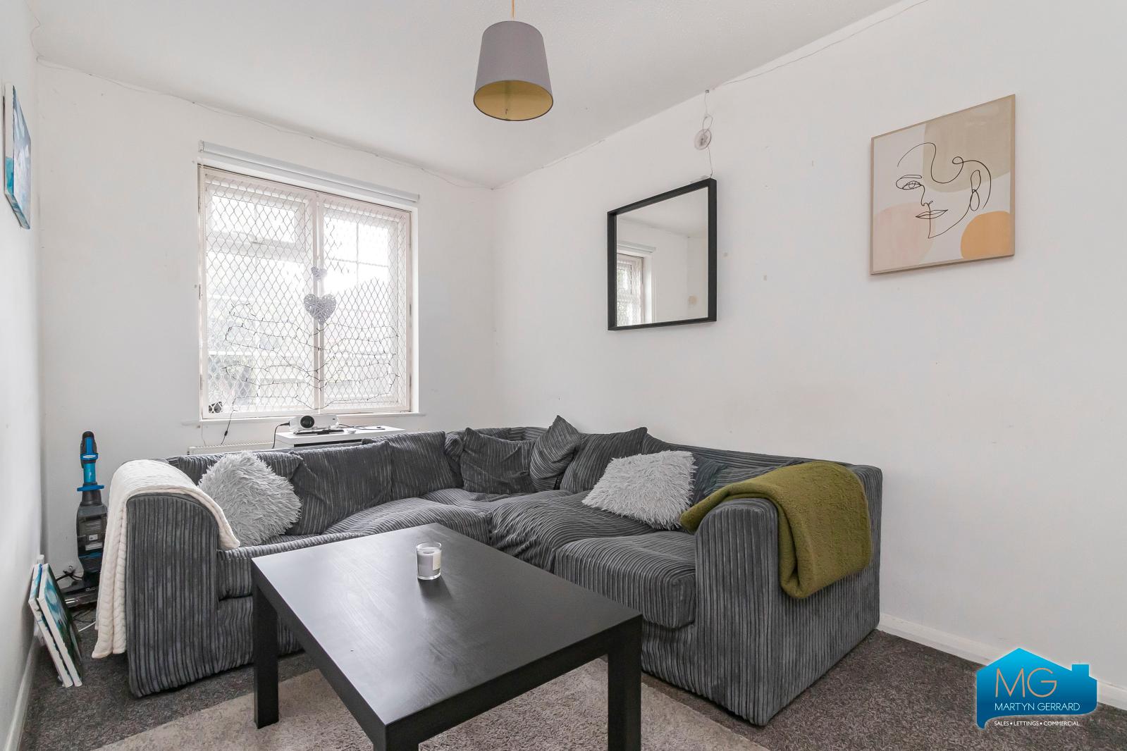 4 bedroom Terraced House to rent - Martyn Gerrard